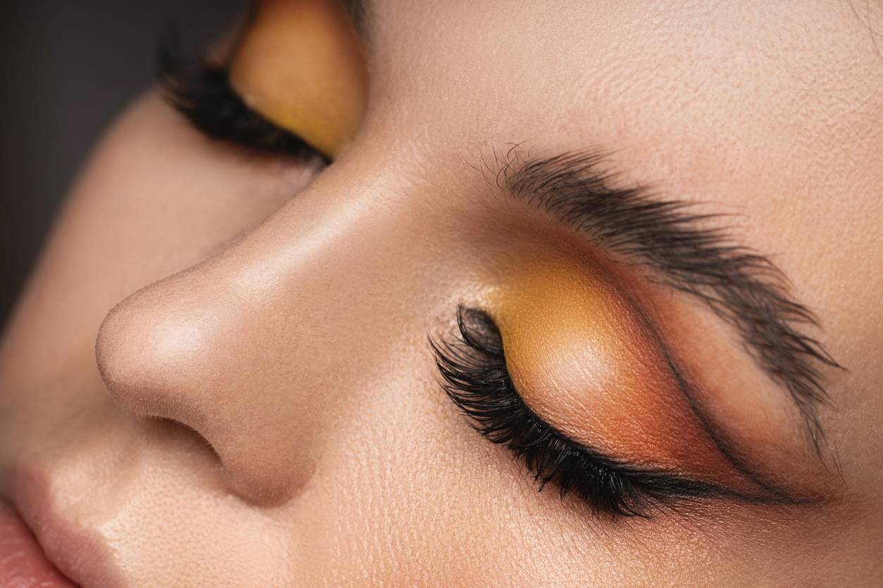 Pose d'extensions de cils